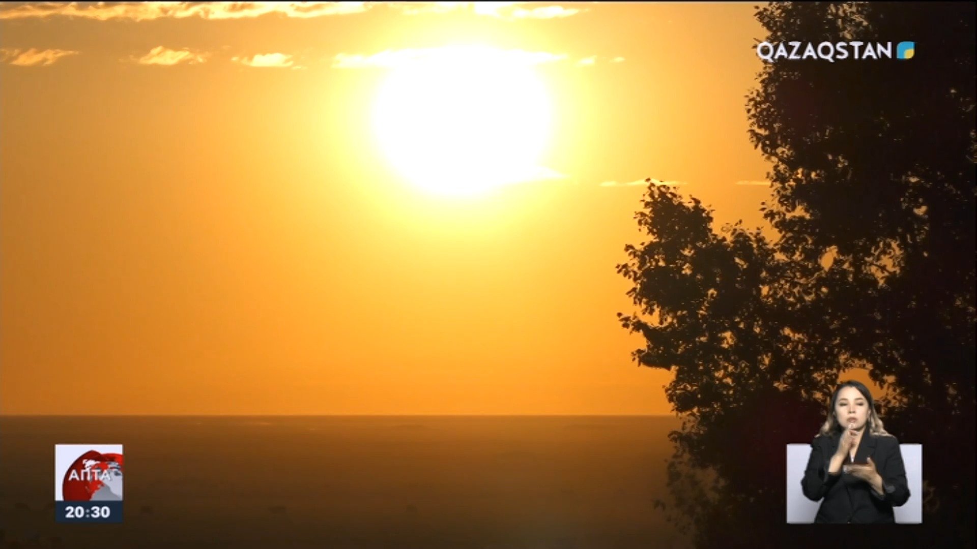 Орыс әйелдеріндегі емізік Legend of Legends фильміндегі порно