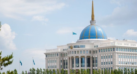 ҚР Президенті нейрохирург Серік Ақшолақовты қабылдады