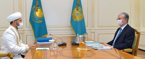 Енді мешіттердің архитектурасы қазақы салт-санаға сай қалыптасады
