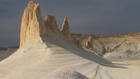 Тоқаев Бозжыра шатқалында қонақ үй салу жобасын қайта қарауды тапсырды