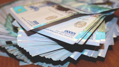 852 млн теңге салық төлемеген Өскемен тұрғыны 3 жылға сотталды