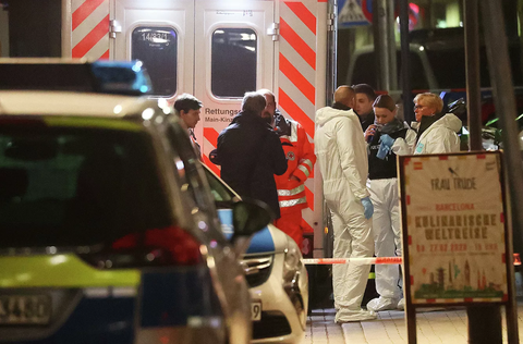 Германияда көңіл көтеру орнында 8 адамды атып кетті