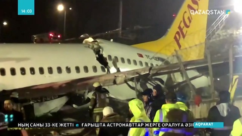 Стамбұлдағы ұшақ апатынан 179 адам жараланды