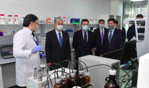 Қ.Тоқаев: Кімде-кім депрессияға түсіп, қайғыға салынатын болса, инфекция да соған үйір болады