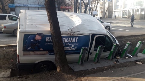 Алматыда мас жүргізушінің кесірінен әйел адам екі аяғынан айырылды