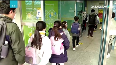 Оңтүстік Кореяда оқушылар 2020 жылдың басынан бері алғаш рет мектептерге оралды