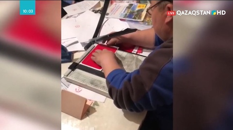 Қытайдан оралған қандастар көбірек төлемақы алу үшін жалған құжат жасатқан
