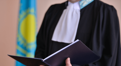 Сенат Жоғарғы соттың 2 судьясын қызметінен босатты