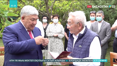 Академик Төрегелді Шармановқа мемлекеттік сыйлық табысталды