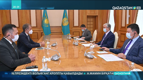 Президент Оливер Пфаннды қабылдады