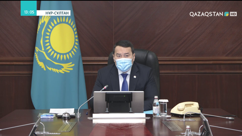 Әлихан Смайылов Мемлекет басшысының тапсырмаларын іске асыру жөнінде кеңес өткізді