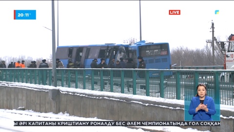 Қарағандыдағы екі автобус соқтығысты: Апатта қаза тапқандар саны екі адамға жетті