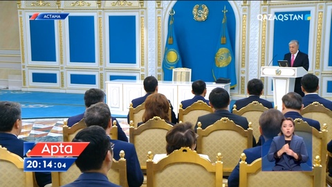 Президент жариялы түрде бірнеше заңға қол қойды