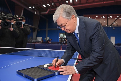 Қасым-Жомарт Тоқаев Үстел теннисі орталығына барды