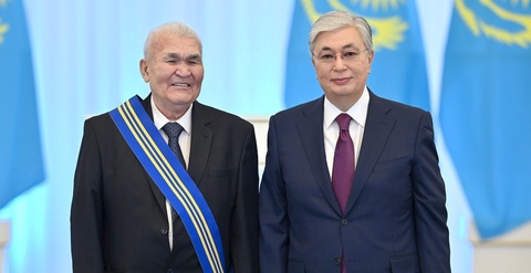 Президент сәулетші Жандарбек Мәлібекұлын 80 жасқа толған мерейтойымен құттықтады