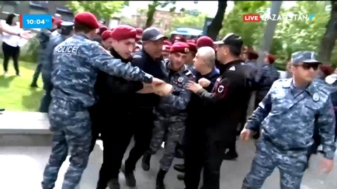 Ереванда шерушілер метроны уақытша тоқтатты