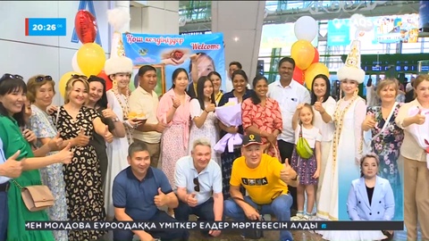 Дильназға жүрегін берген баланың ата-анасы Қазақстанға келді