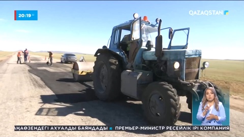 Қарағанды облысында жүк көліктері бүтін жолды бүлдірген