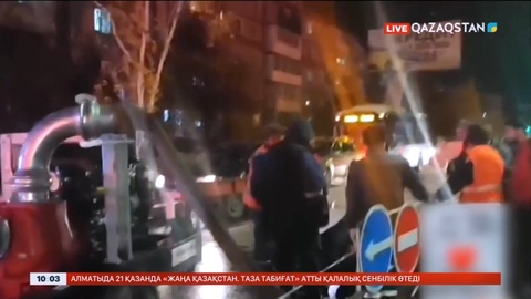 Петропавлда кәріз құбыры жарылды