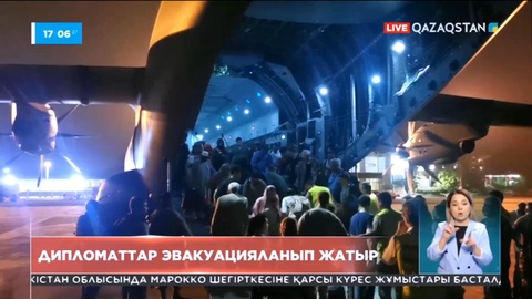 Суданда дипломаттар эвакуацияланып жатыр