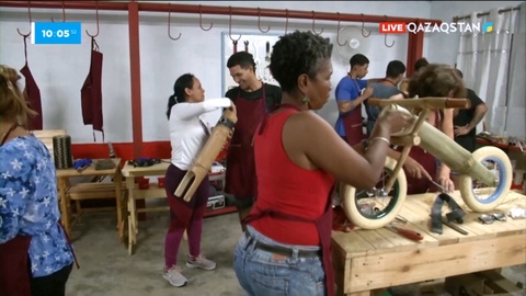 Кубада бамбуктан велосипед жасалып жатыр