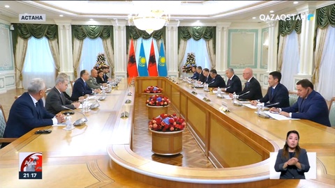 Осы аптада Қазақстанға ресми сапармен Албания Президенті Байрам Бегай келді