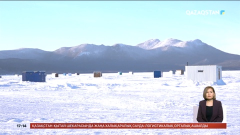 Бурабайда мұз үстіндегі балықшылар қалашығы бар