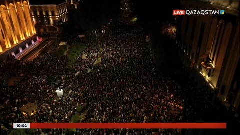 Грузияда мыңдаған адам шеруге шығып, сайлау нәтижесіне қарсылық білдірді