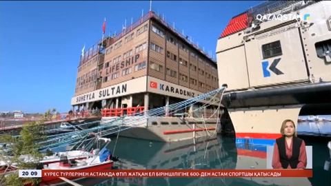 Түркиялық оқушылар әлемдегі ең үлкен мектеп-кемеде біліп алып жүр