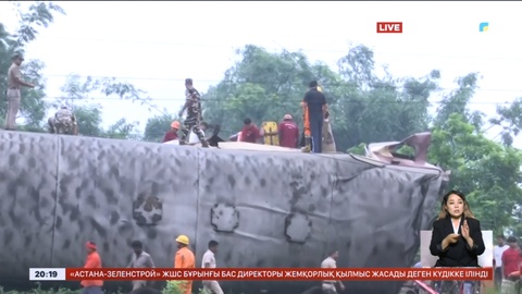 Үндістанның Батыс Бенгал штатында екі пойыз соқтығысып, 15 адам қаза тапты