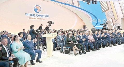 Ерлан Қарин: Қазақстан реформалар жолымен сенімді қадам басып келеді