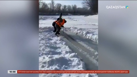 БҚО-да өзендердегі мұзды кесу басталды