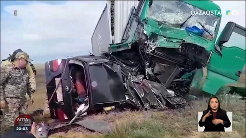 Павлодар-Астана жолында балалар мінген автобус апатқа ұшырады