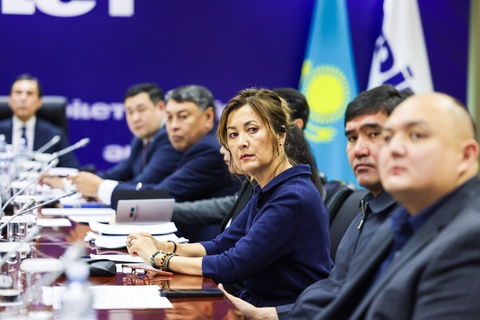 «Әділет» партиясында агроөнеркәсіп саласының өзекті мәселелері талқыланды