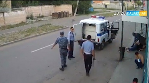 Павлодарлық төрт полицей қызметінен кетті