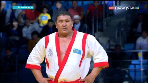 Айбек Нұғымаров моңғолиялық Серік Бердімұратты жеңіп, финалға шықты (ВИДЕО)