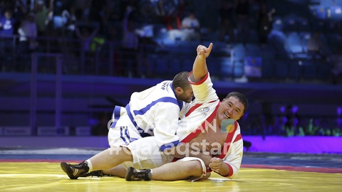 «Әлем барысы» турнирінің жеңісті сәттерінен фоторепортаж