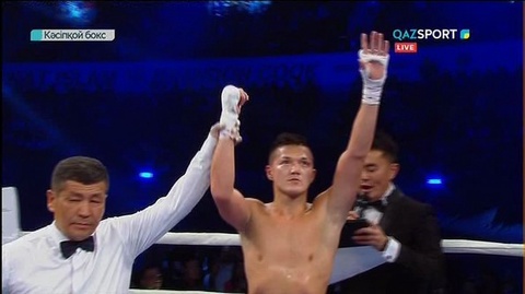 Нью-Йорктің үздік полицейі Астана қаласындағы алғашқы жекпе-жегінде жеңіске жетті (ВИДЕО)