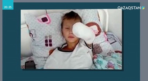 Тоққа түскен бала қолынан айырылды