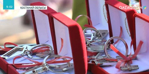 Қостанай облысының Заречный кентінде «Нұрлы жер» бағдарламасы бойынша салынған үйлер пайдалануға берілді