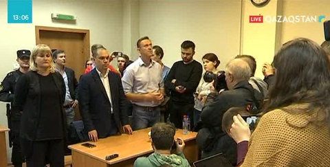 Оппозиция лидері А. Навальный 20 күнге қамалды