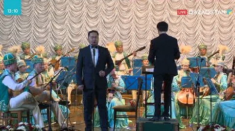 Атыраулық өнерпаздар көпшілікті тәнті етті