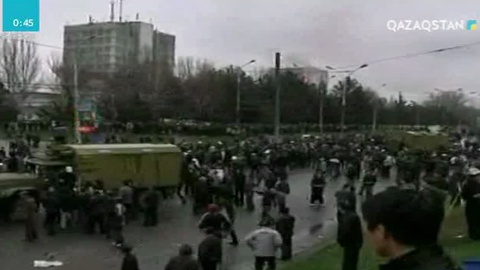 Сарапшылар: 2018-2023 жылдары Қырғыз елінде тағы да дағдарыс болуы мүмкін