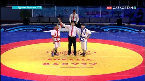 «Еуразия барысы». 60 келі салмақ дәрежесінде Қуаныш Ысқақов жеңіске жетті