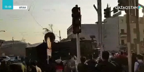 Иранда тәртіпсіздіктер кезінде жүздеген адам тұтқындалды