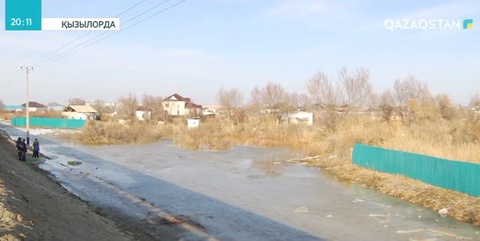 Қызылордада үйлердің ауласын су алып кетті