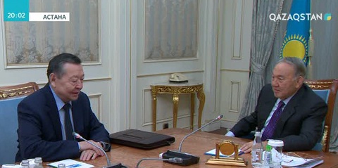 Нұрсұлтан Назарбаев мемлекет қайраткері Жәнібек Кәрібжановты қабылдады