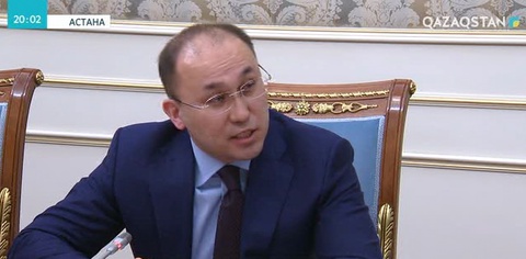 Нұрсұлтан Назарбаев: Парламент пен Үкіметтің жұмысы мемлекеттік тілде жүргізілуі тиіс