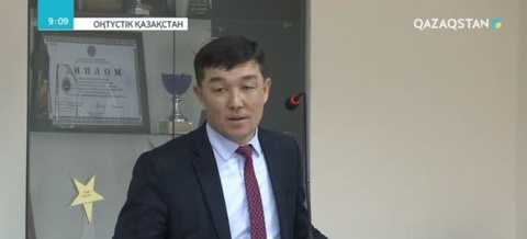 Оңтүстік Қазақстан облысының оқушылары айтыскер ақын Бекарыс Шойбекпен кездесті