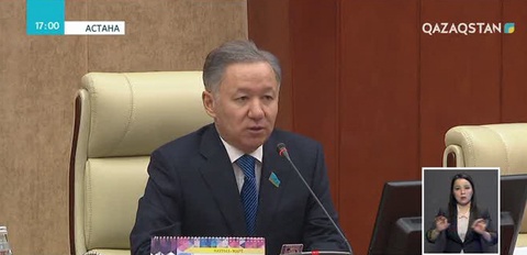 Депуттар бүгіннен бастап өңірлерге барады